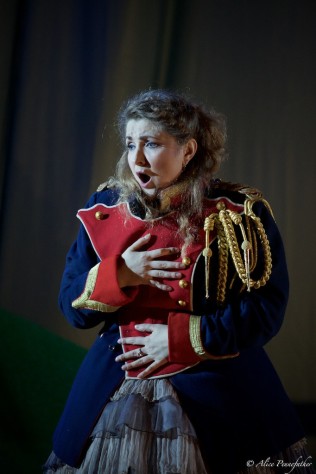 Cosi fan tutte - Garsington Opera - Photograph by Alice Pennefather